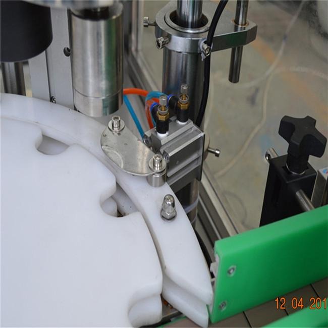 Solució de neteja: màquina de llençar ampolles en polvorització